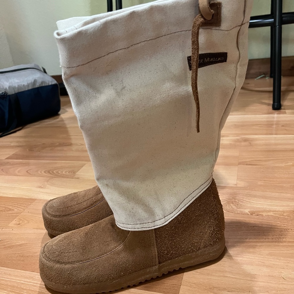Women’s Size 8 Steger Mukluks